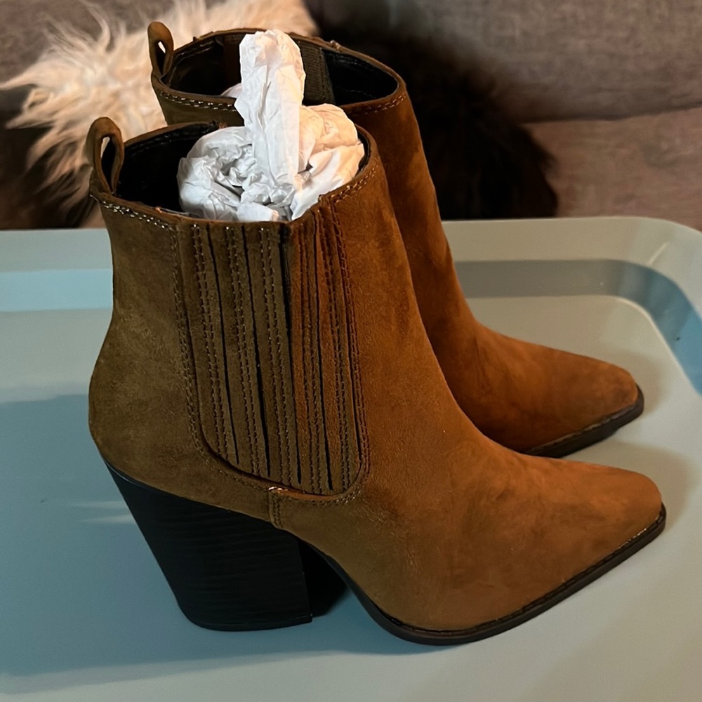 Women’s ankle boots